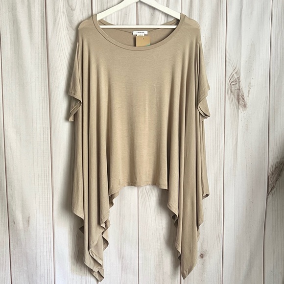 Tan Tunic - Picture 5 of 7